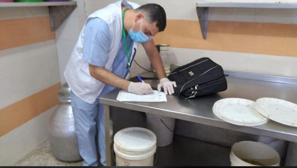  الطب الوقائي: إتلاف 2492 كيلو جرام مواد غذائية وإخطار 10 منشآت غذائية 