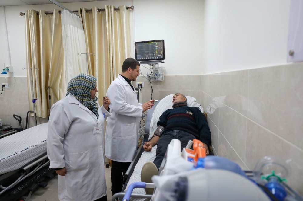 افتتاح مركز النصيرات خطوة مهمة نحو تطوير الرعاية الطبية