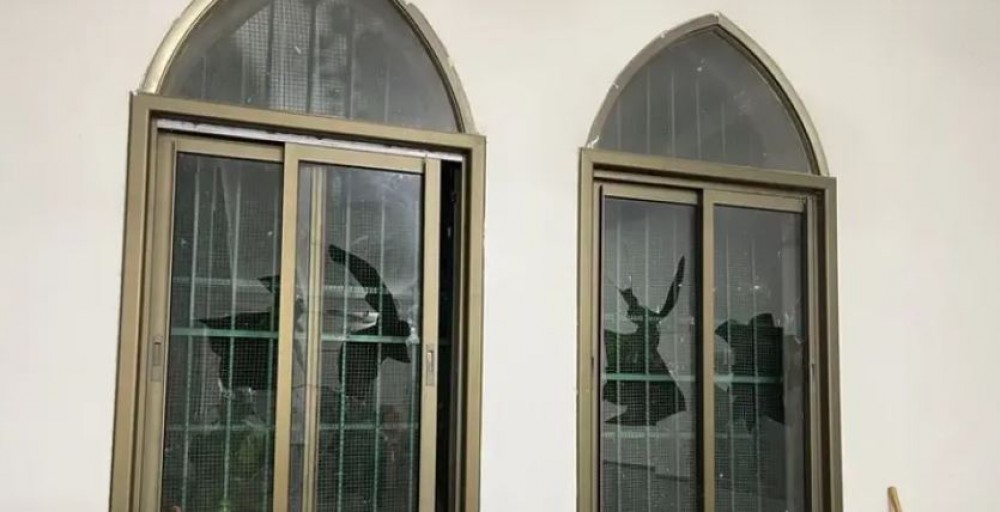 تحطيم مسجد 