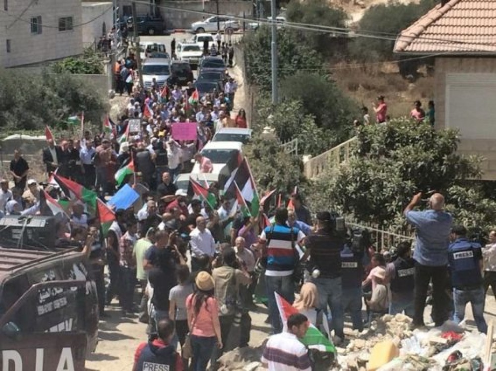 قمع مسيرة ببيت جالا
