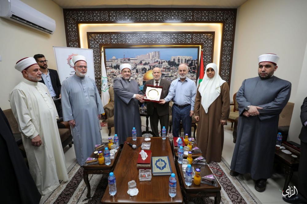 photo_6048539307393794610_y (1)