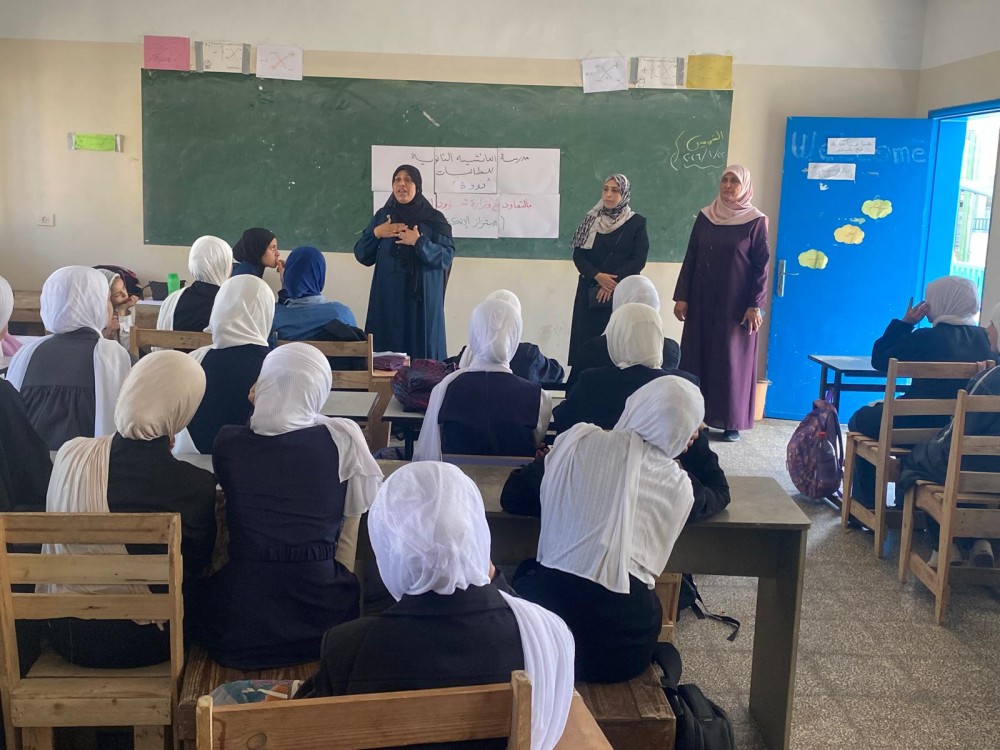 وزارة المرأة  تُنظم أنشطة توعوية في المدارس الثانوية للحد من آثار الحرب