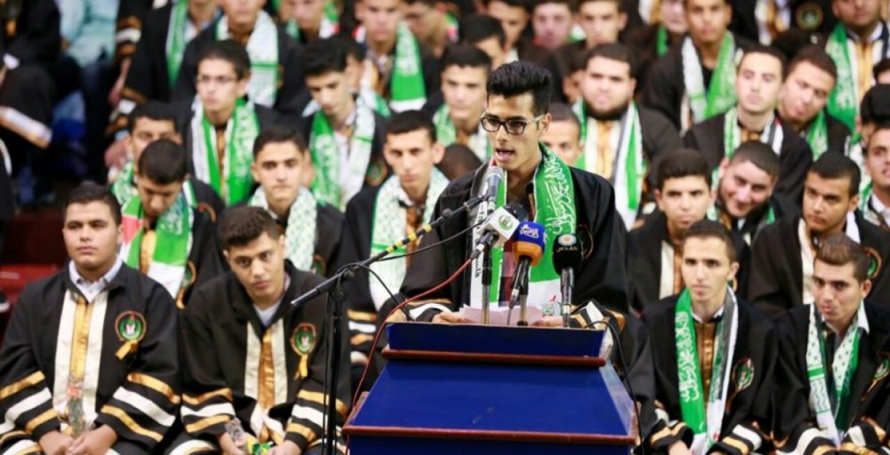 الكتلة تشرع بتكريم طلاب الثانوية العامة المتفوقين بمحافظات القطاع