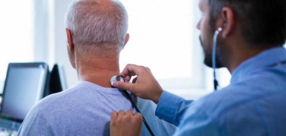 أعراض خشونة الرقبة ونصائح للوقاية منها