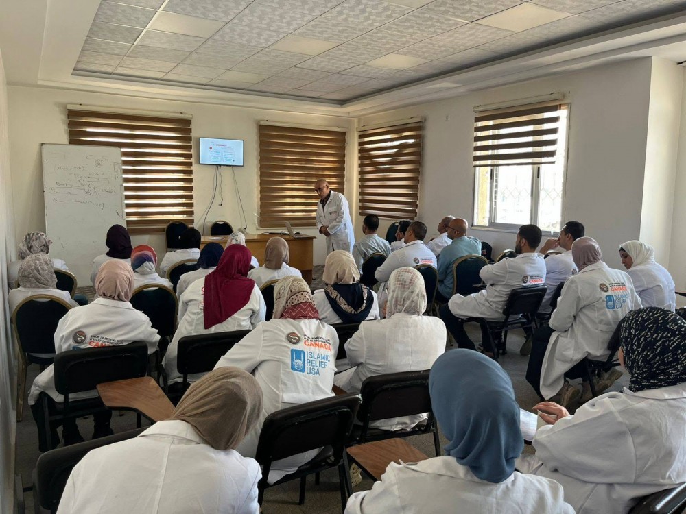 دائرة المختبر تنفذ محاضرة علمية حول تفسير نتائج تحاليل غازات الدم