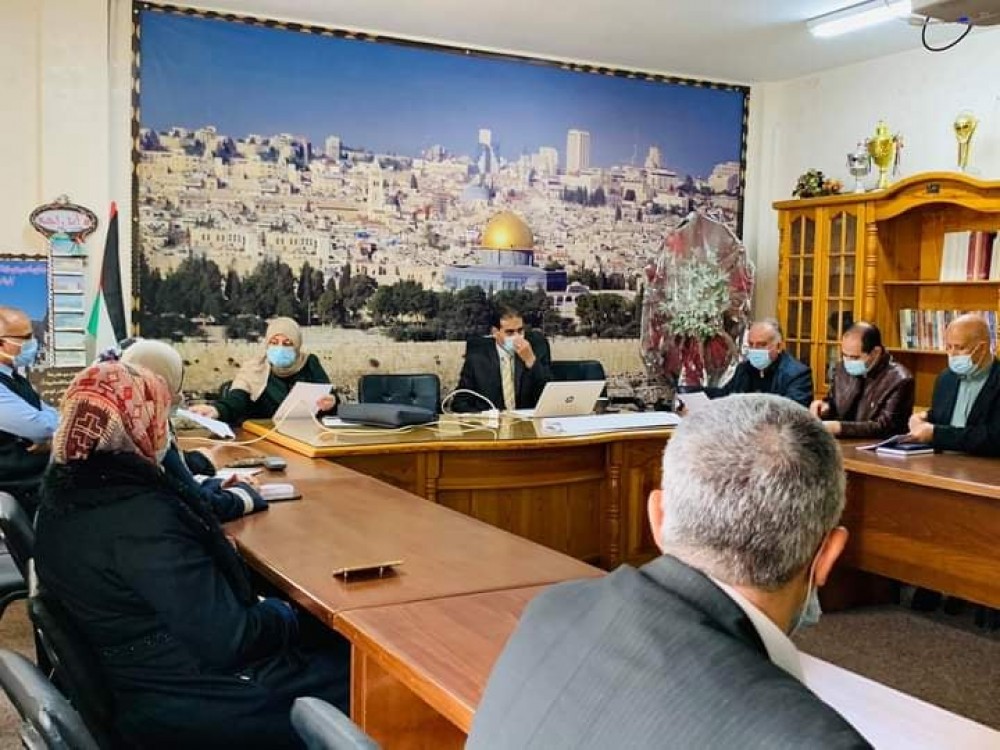 تعليم غرب غزة تعقد محاضرة توعوية للوقاية من فايروس كورونا 