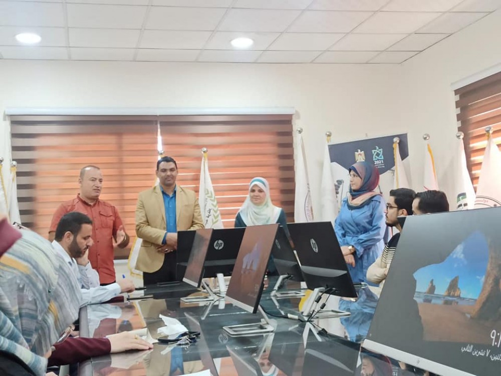 الحكم المحلي تعقد دورة  في حقوق وواجبات الموظف العام