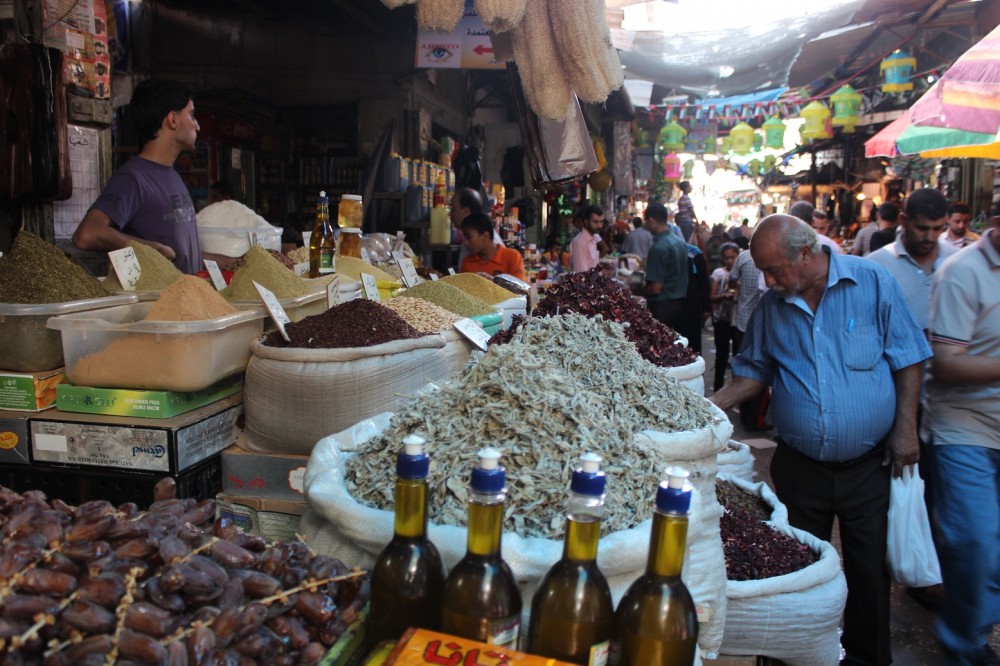 صورة من أحد أسواق مدينة غزة 