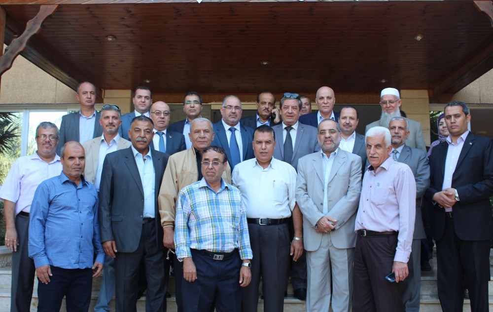 IMG_8995جامعة الأقصى تنتهي من تشييد سقف أكبر قاعة مؤتمرات في فلسطين