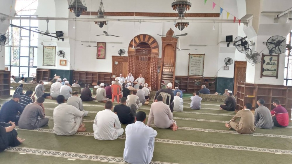 قسم مساجد الشمال يعقد اجتماعًا مع أئمة المحافظة