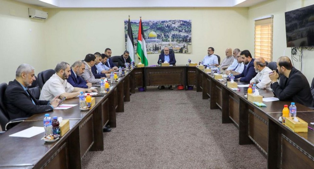 جنة متابعة العمل الحكومي في جلستها الأسبوعية التي عقدت يوم أمس الأربعاء