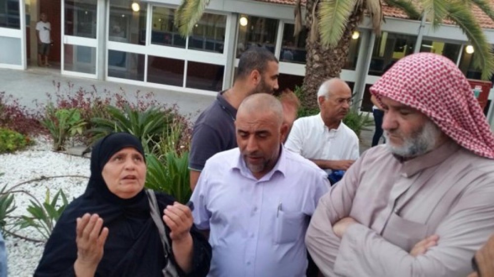 أم الأسير المضرب عن الطعام محمد علان