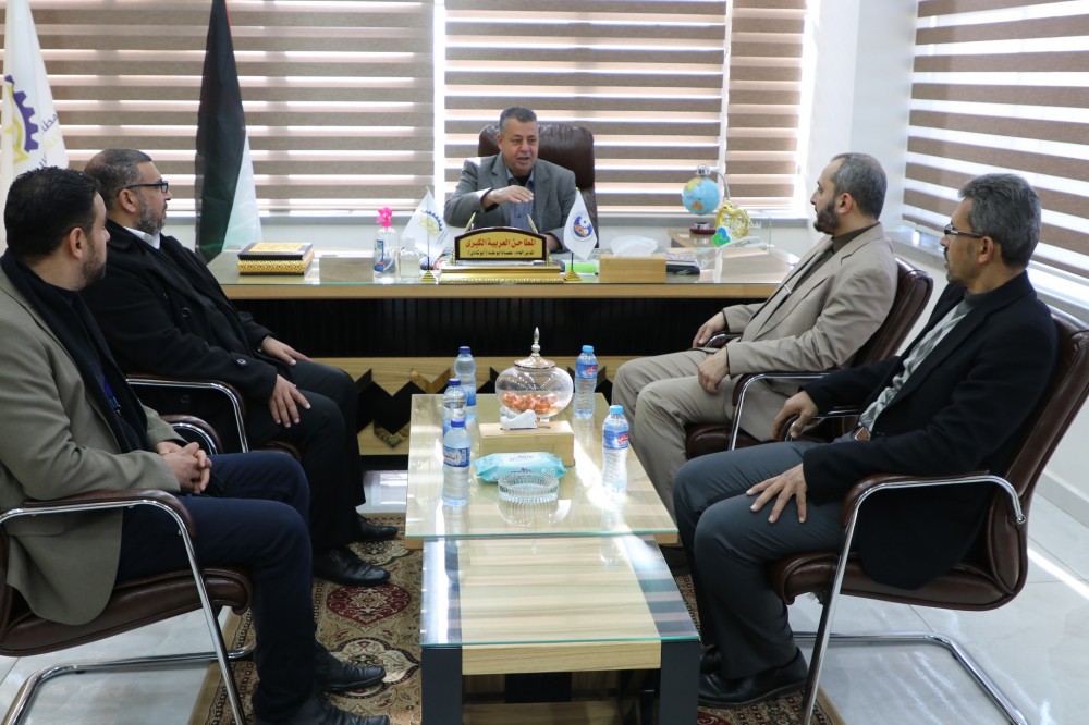 الغصين يُهنئ شركة المطاحن الفائزة بالمركز الثاني بجائزة الصحة المهنية