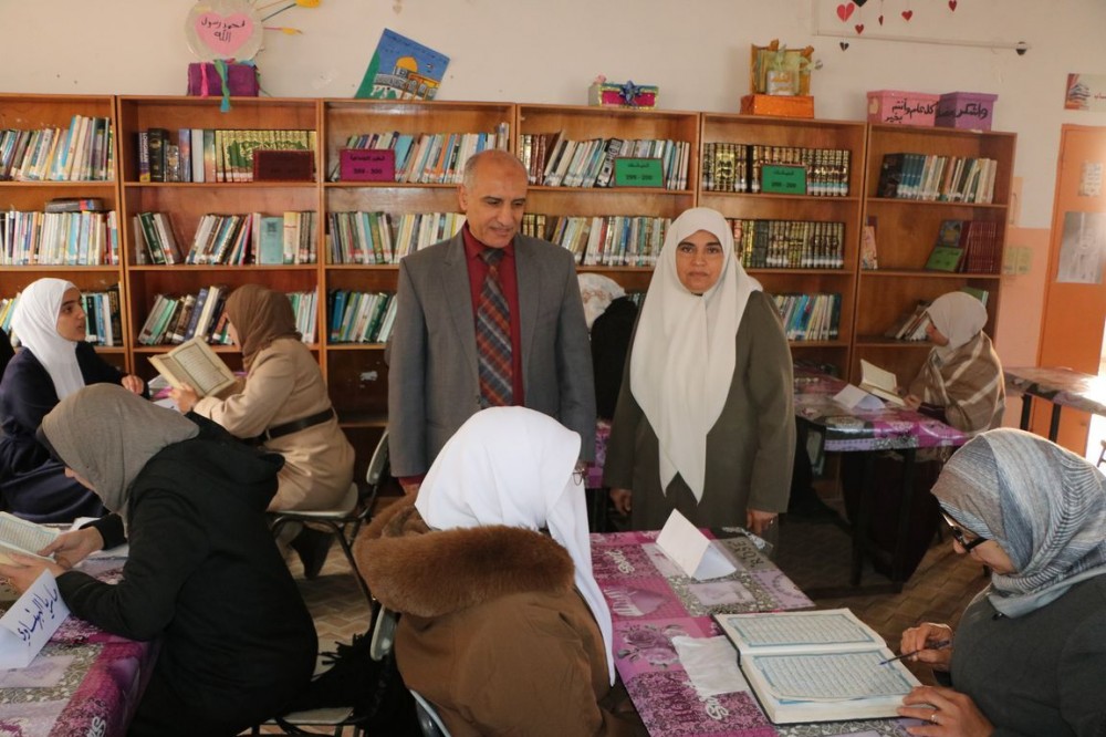 مدرسة العروبة للبنات بالوسطى تنفذ مشروع سرد سورة البقرة على جلسة واحدة