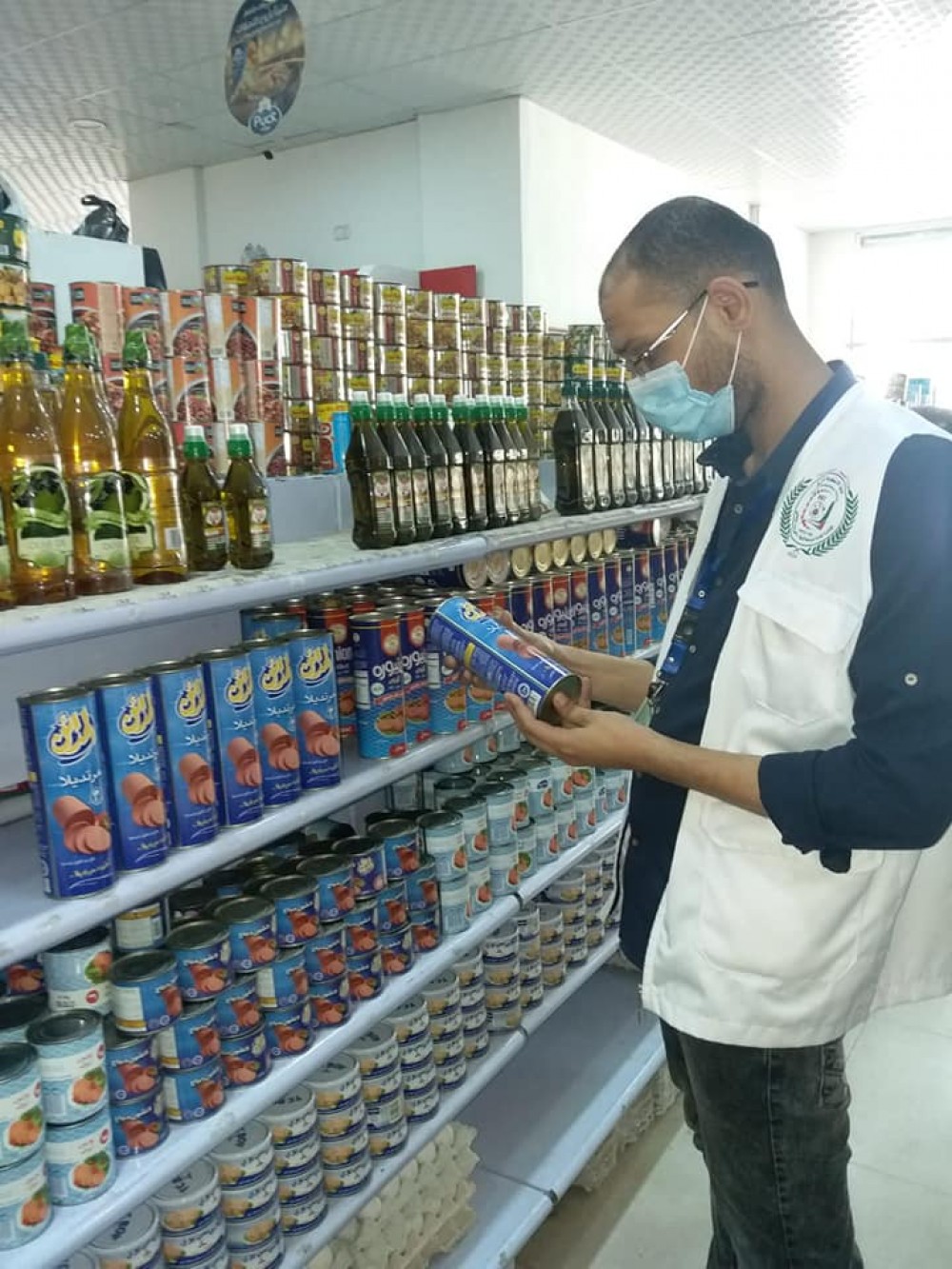 الطب الوقائي: إتلاف أكثر من طن مواد غذائبة فاسدة واخطار منشأتين