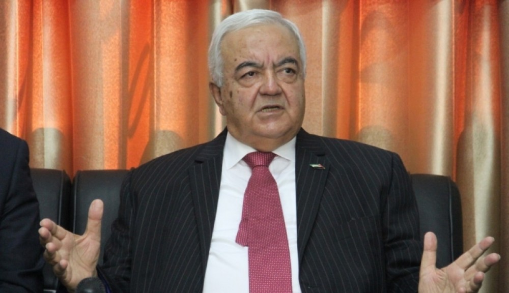 وزير العمل مأمون أبو شهلا