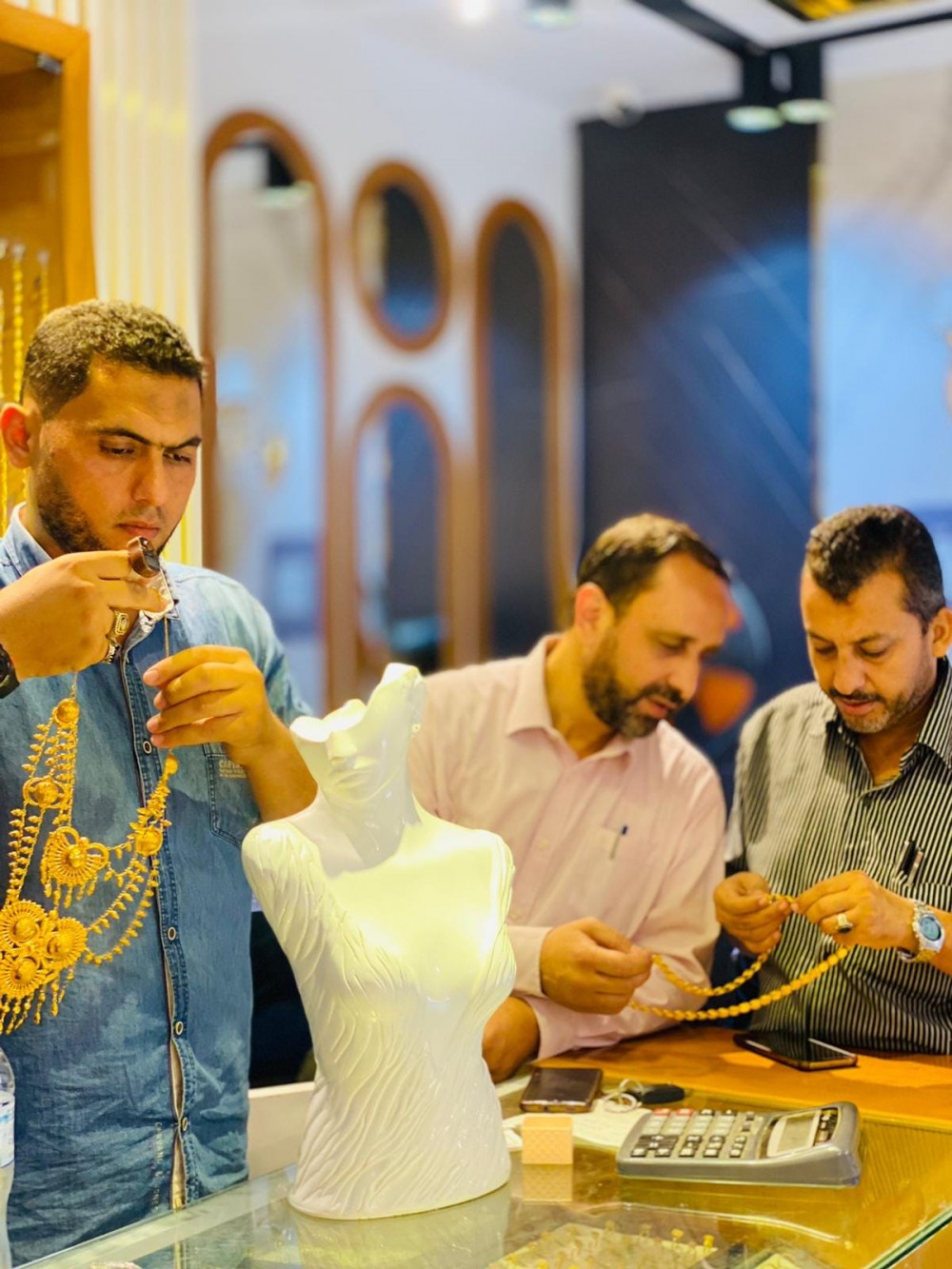 مديرية دمغ المعادن الثمينة تنظم 41 زيارة ميدانية خلال أسبوع