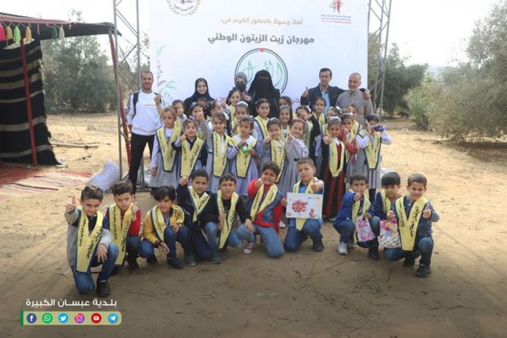 افتتاح مهرجان زيت الزيتون الوطني الأول في بلدة عبسان الكبيرة