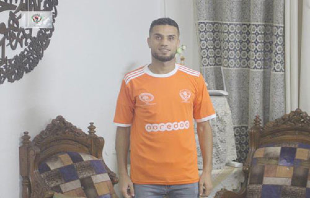 محمد تمراز يلتحق بفريق الكرة في نادي إتحاد خان يونس