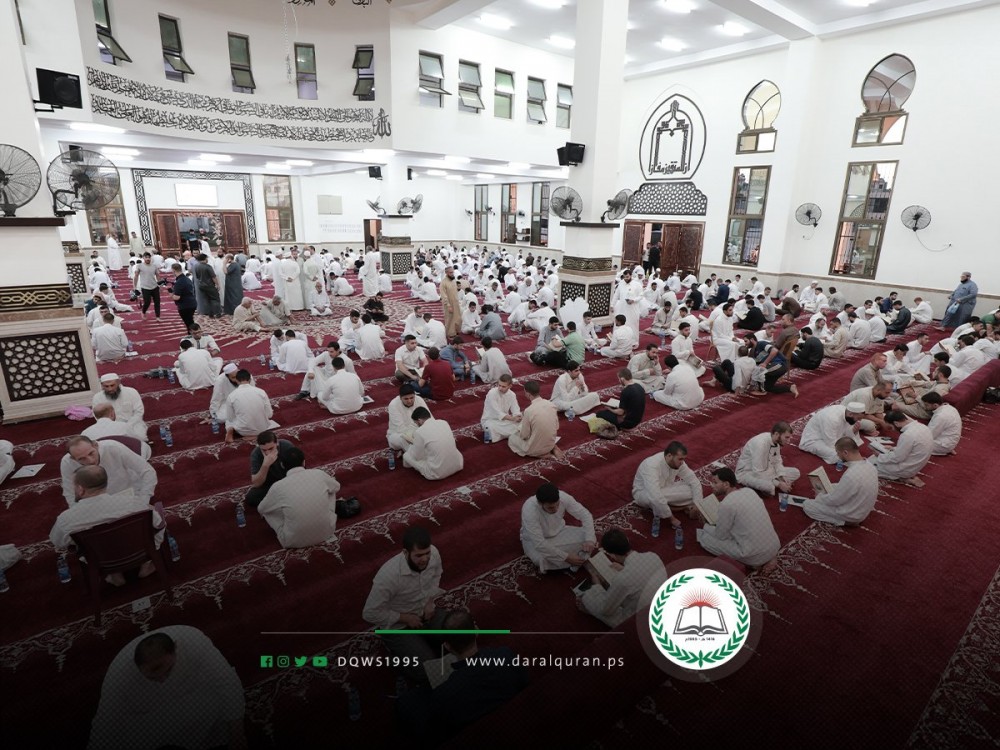 جانب من سرد الحفاظ للقرآن الكريم 