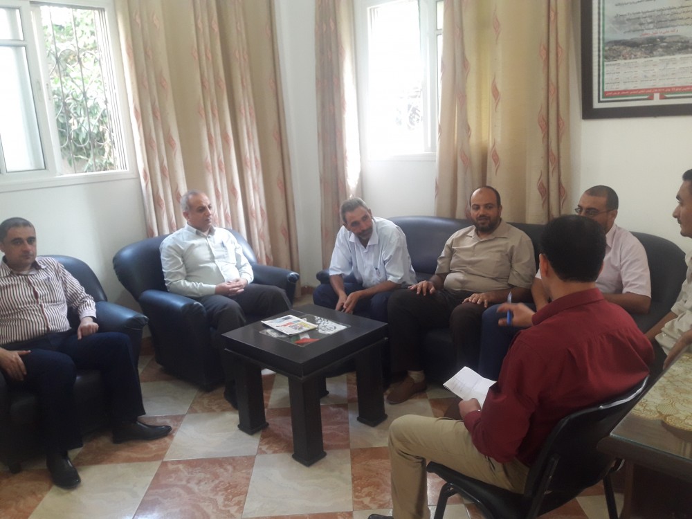  نقابة العمال ووزارة العمل يناقشان خطة احتياجات العمال المختلفة