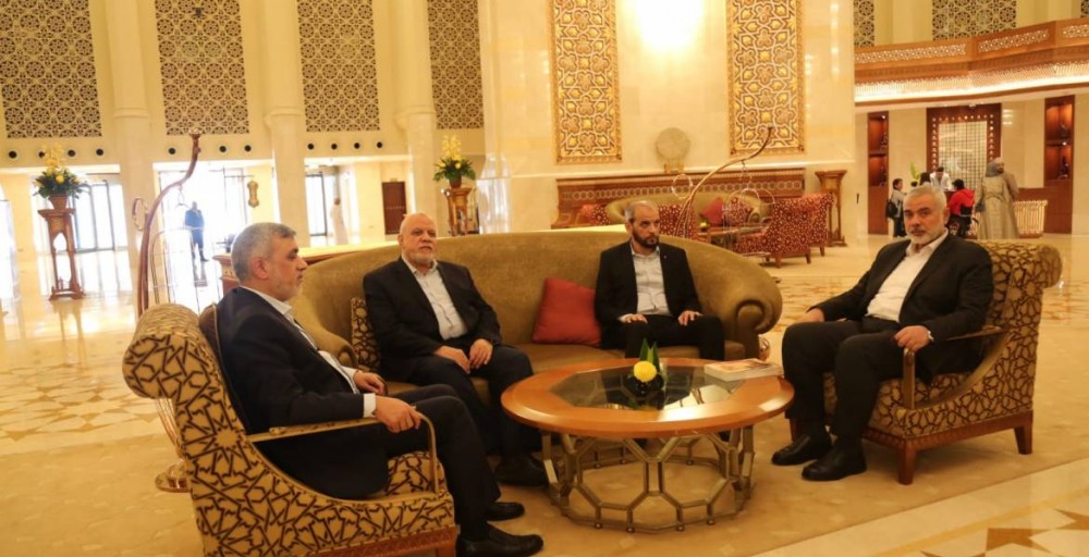 هنية يصل عُمان للتعزية بوفاة السلطان قابوس