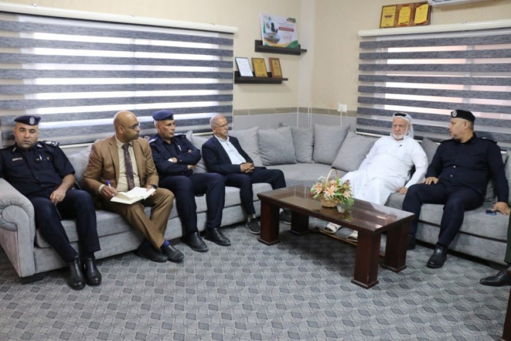لجنة الداخلية بالتشريعي تتفقد شرطة محافظة الوسطى