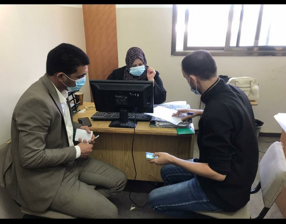 العمل تنفذ 3 مخالصات عمالية بقيمة 12500شيكل
