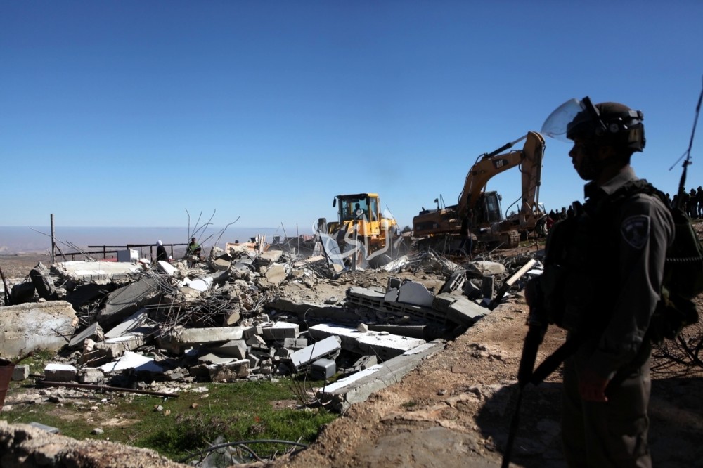 الاحتلال يهدم منازل