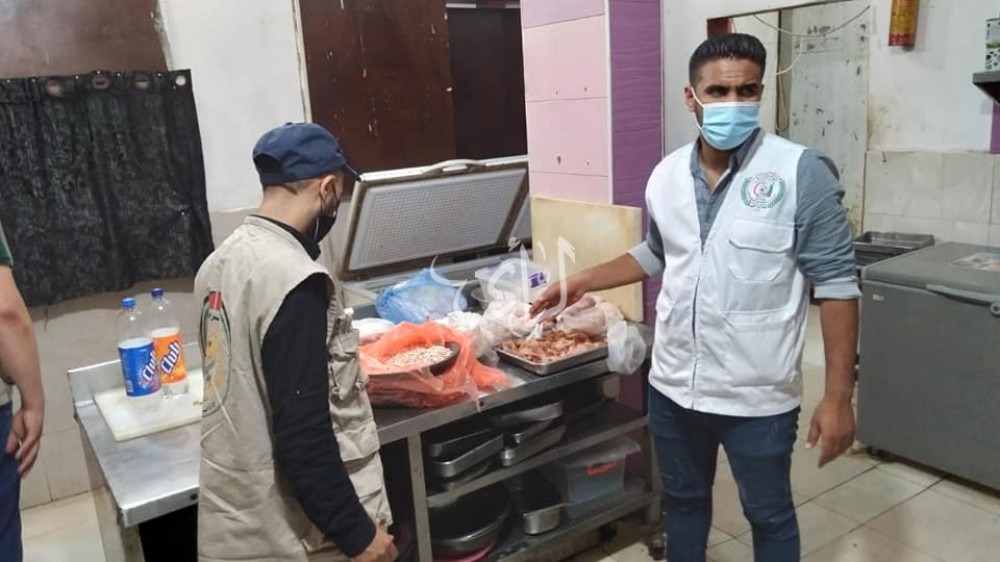 إيقاف مطعم عن العمل لعدم التزامه باجراءات الوقاية