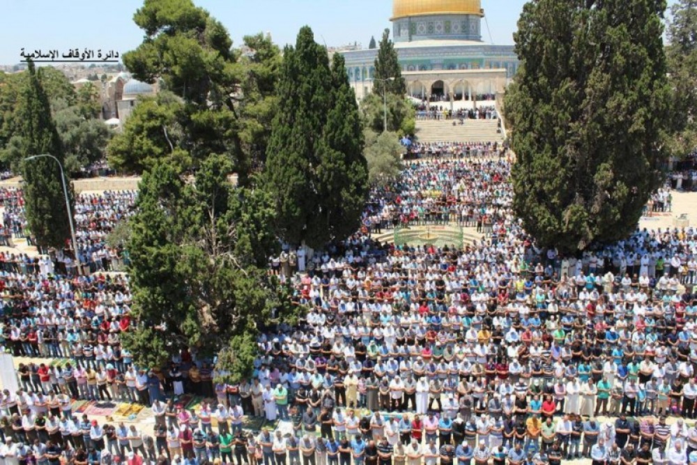 الصلاة في المسجد الأقصى 