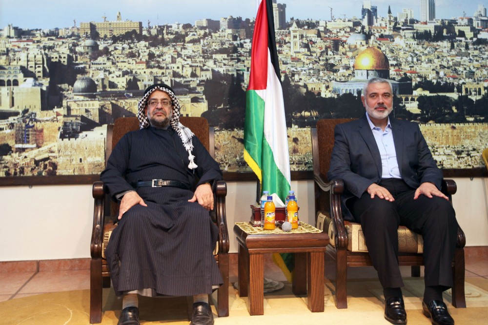 هنية خلال استقبال الوفد