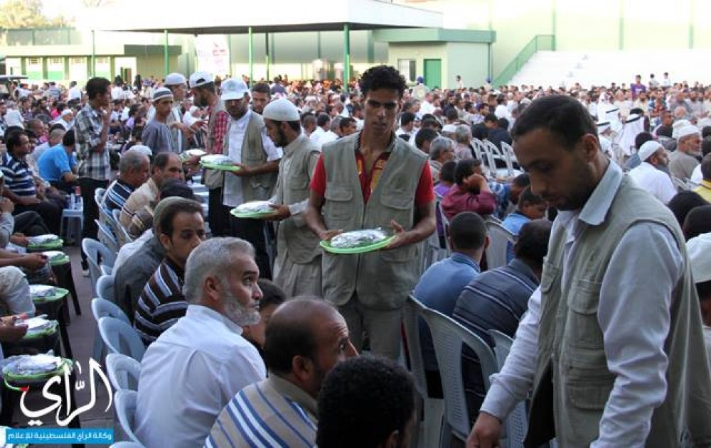جانب من مائدة الإفطار