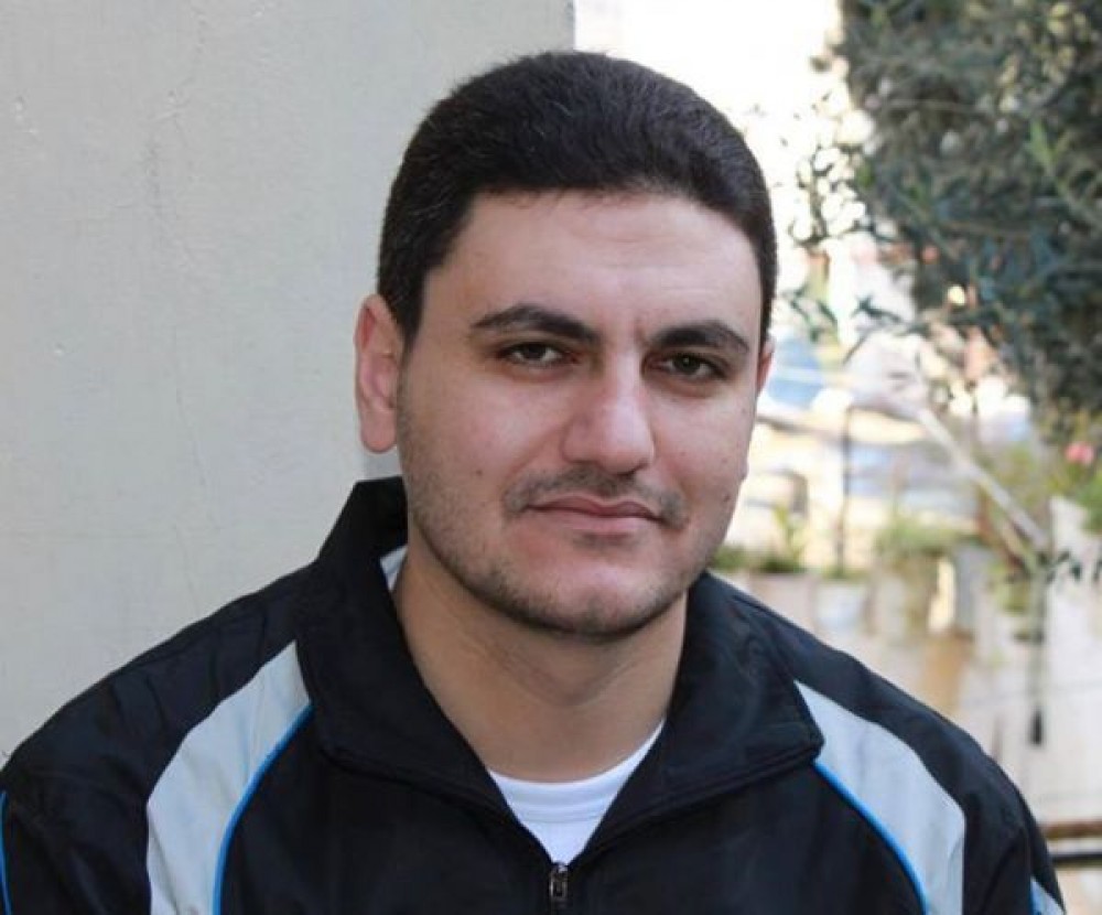 الصحفي محمد منى 