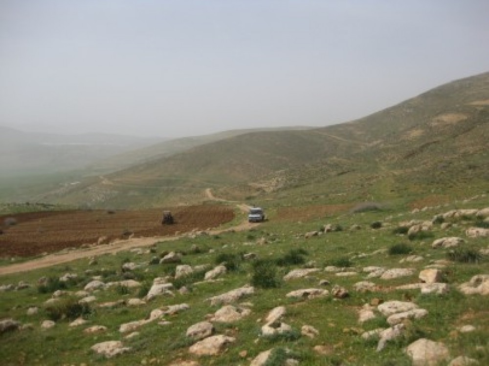 أراضي في منطقة الأغوار 