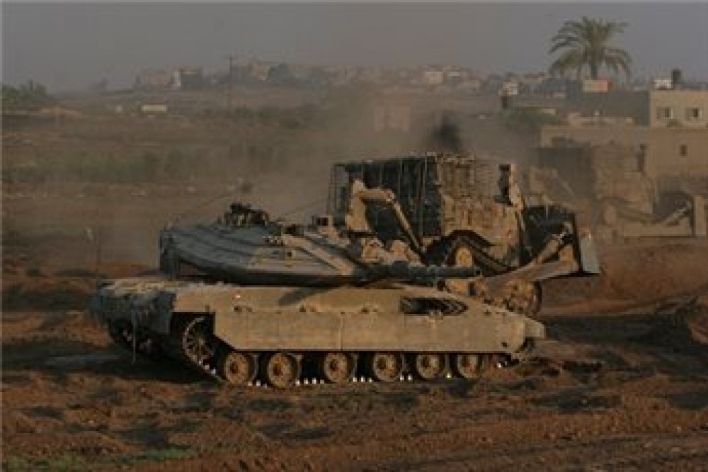 آليات الاحتلال تتوغل شرق غزة 