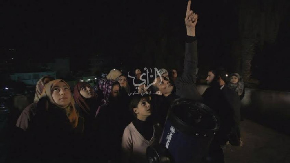 مواطنون يشاهدون الكواكب رفقة د.بركة