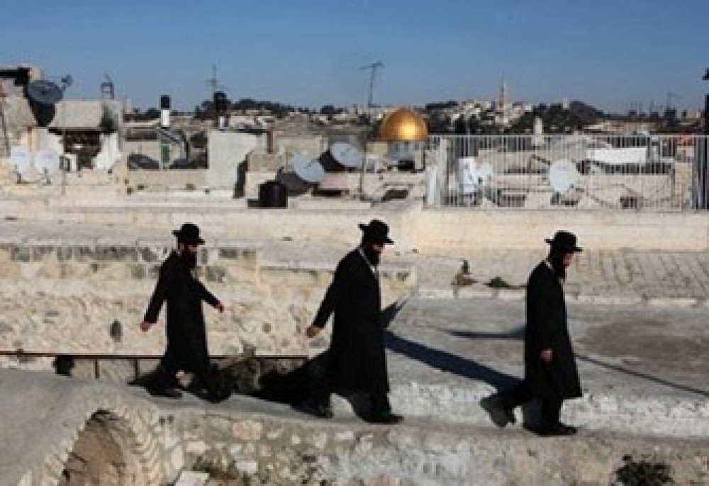مستوطنون بمدينة القدس