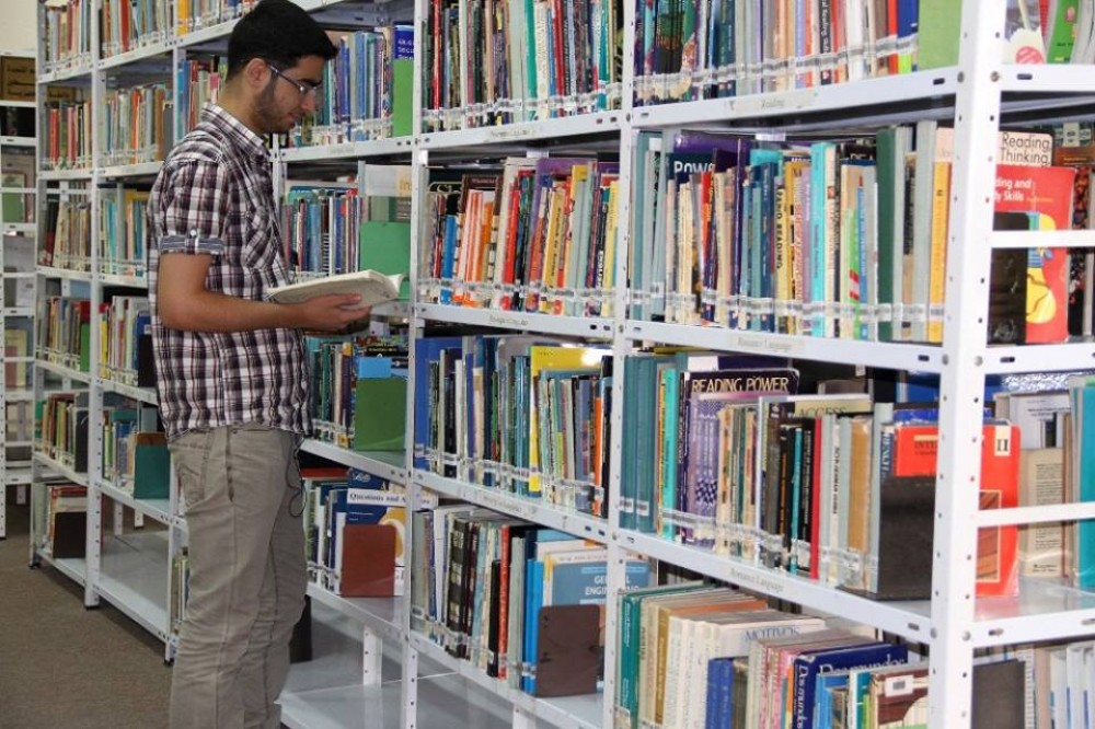 مكتبة إحدى الجامعات