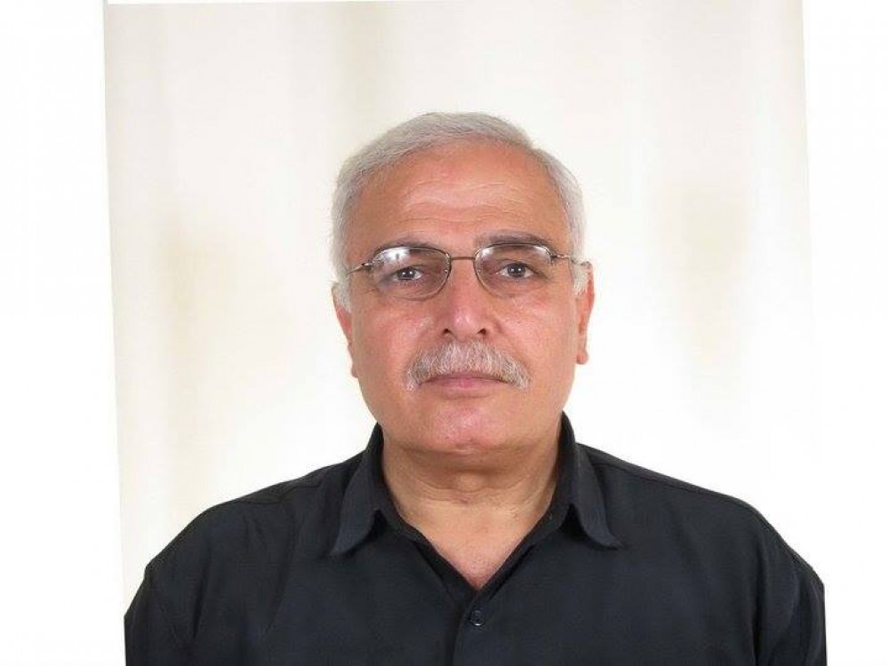 اللاجئ أكرم عطوة 