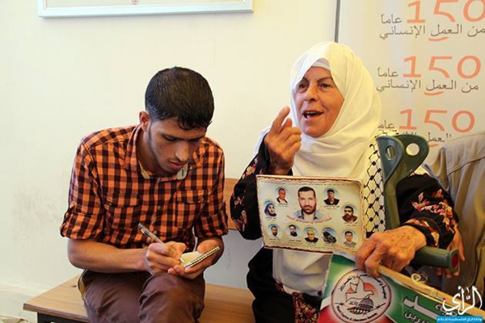 الحاجة الشافعي أثناء حديثها لمراسل الرأي 