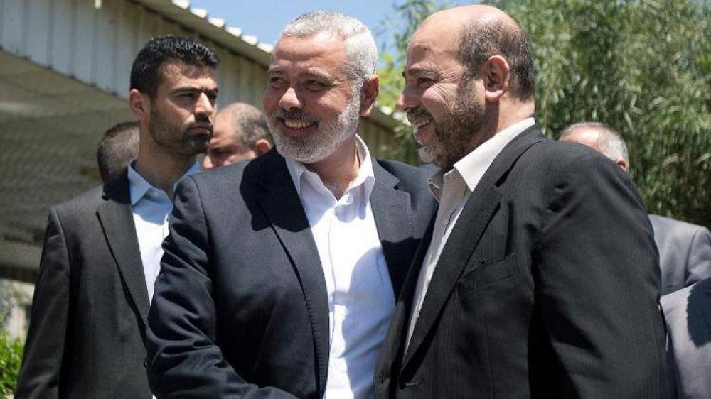 صورة تجمع أبو مرزوق برئيس الوزراء بغزة 
