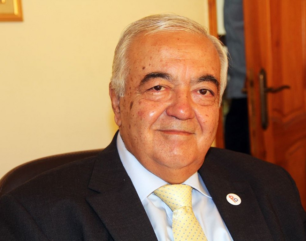 وزير العمل مأمون أبو شهلا 