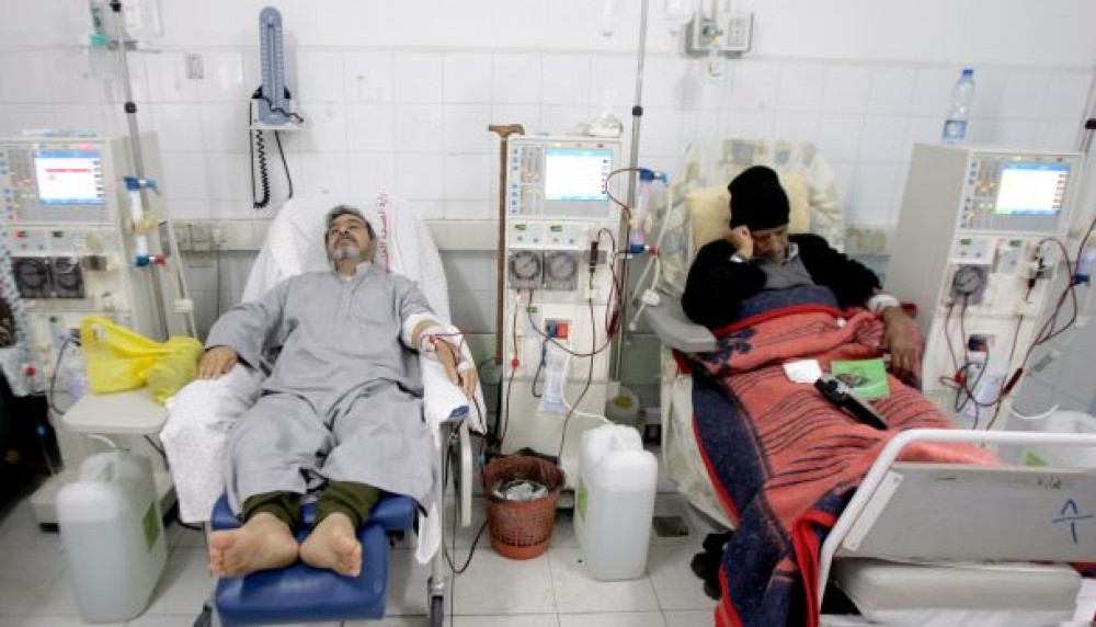 مرضى داخل أحد مستشفيات القطاع 