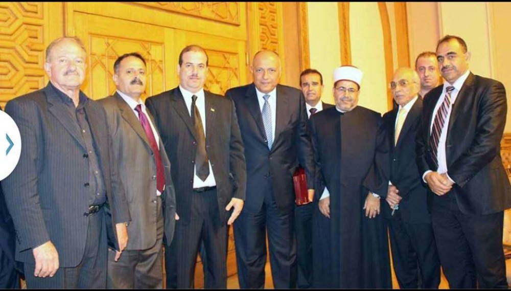 وفد الشخصيات المستقلة مع الوزير المصري 