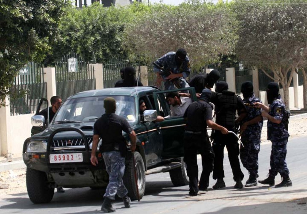 أمن السلطة يعتقل عدد من كوادر حماس 