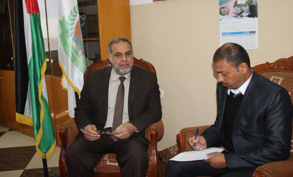 جانب من مقابلة رئيس قسم جراحة اليد والأعصاب