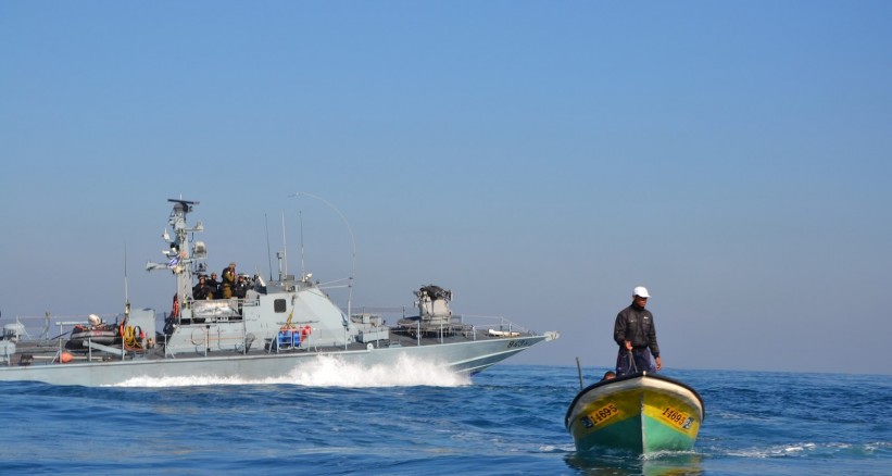 Navy of occupation attacks Palestinian-fishing boats