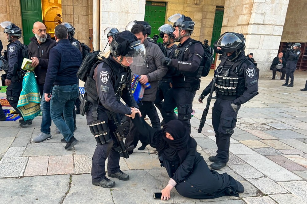 Qatar: Israeli criminal practices in al-Aqsa ‘serious escalation’
