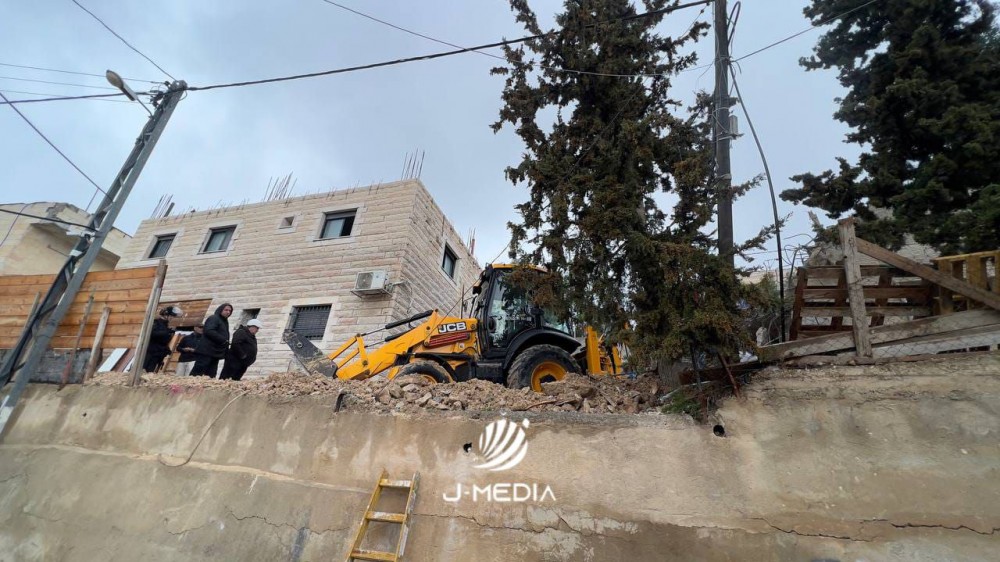 IOF demolishes Palestinian-owned homes in occupied Jerusalem